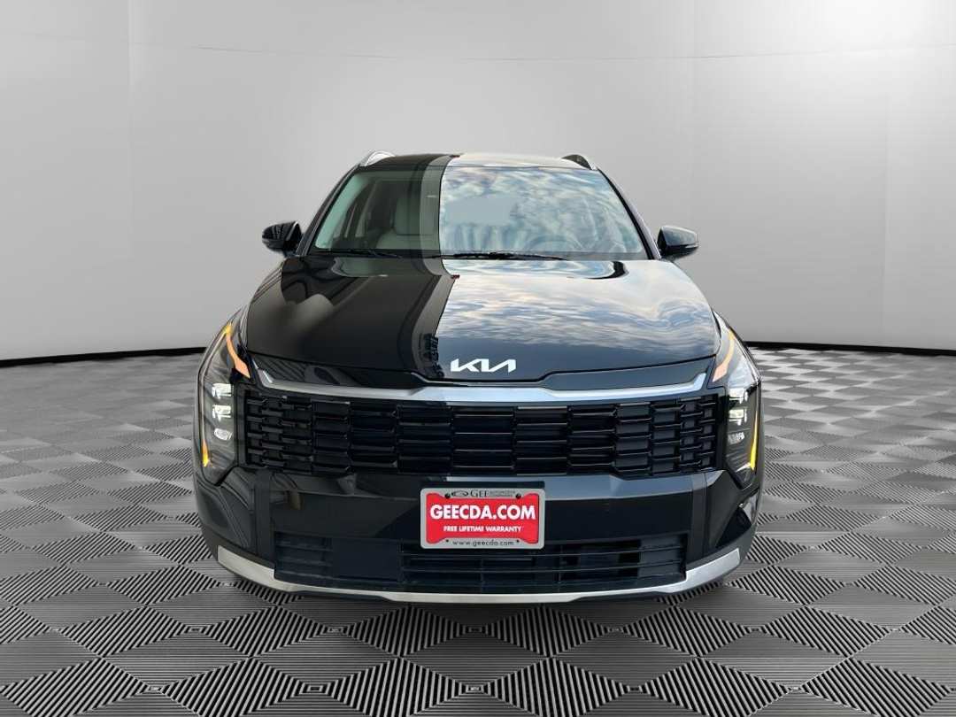 2027 Kia Sportage Hybrid EX - Image 2