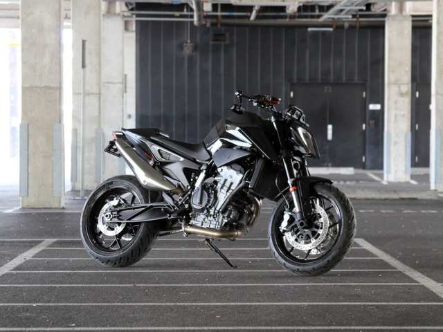 2022 KTM 890 Duke