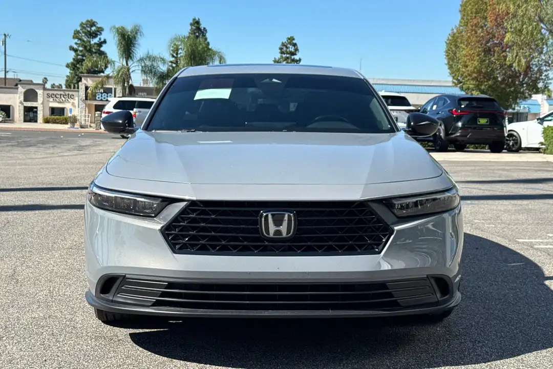 2025 Honda Accord Hybrid Sport - Image 3
