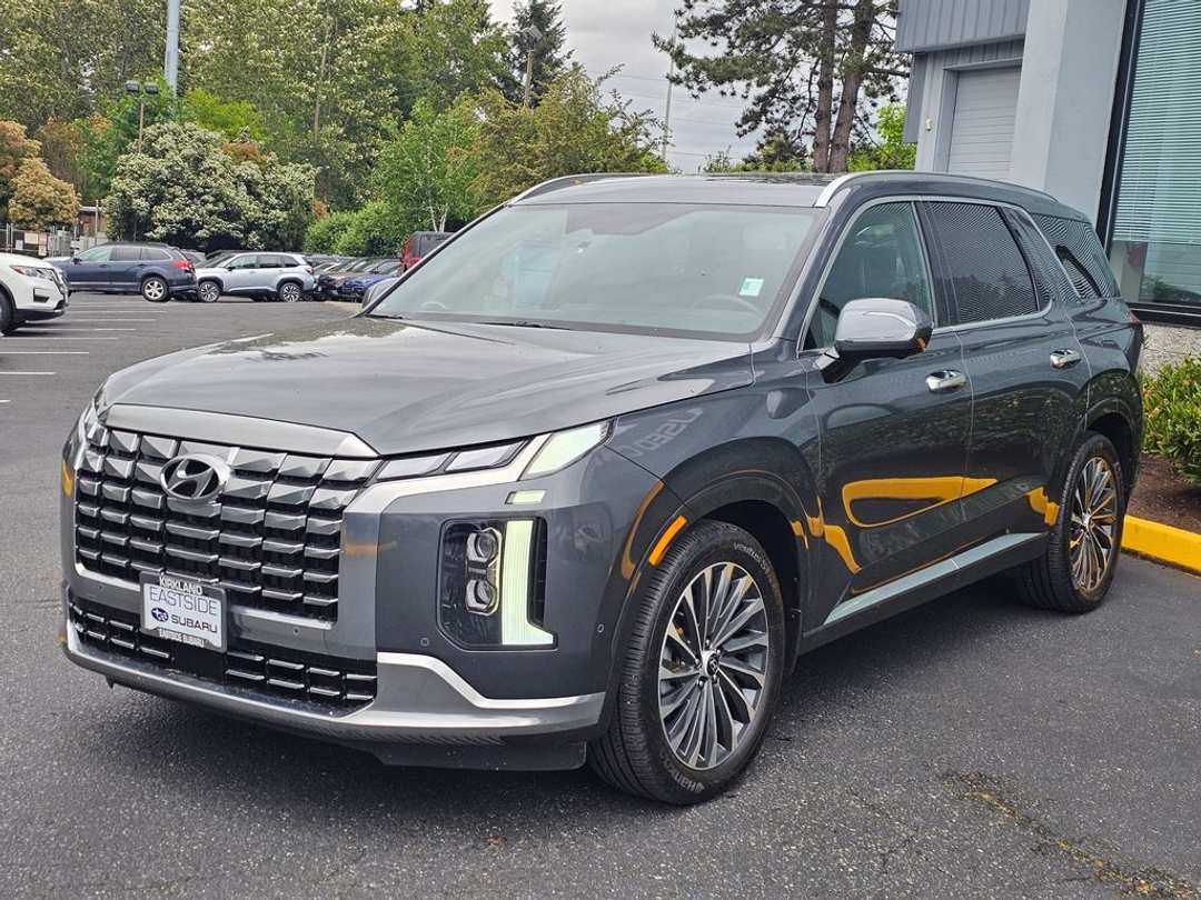 2024 Hyundai Palisade Calligraphy - Image 3