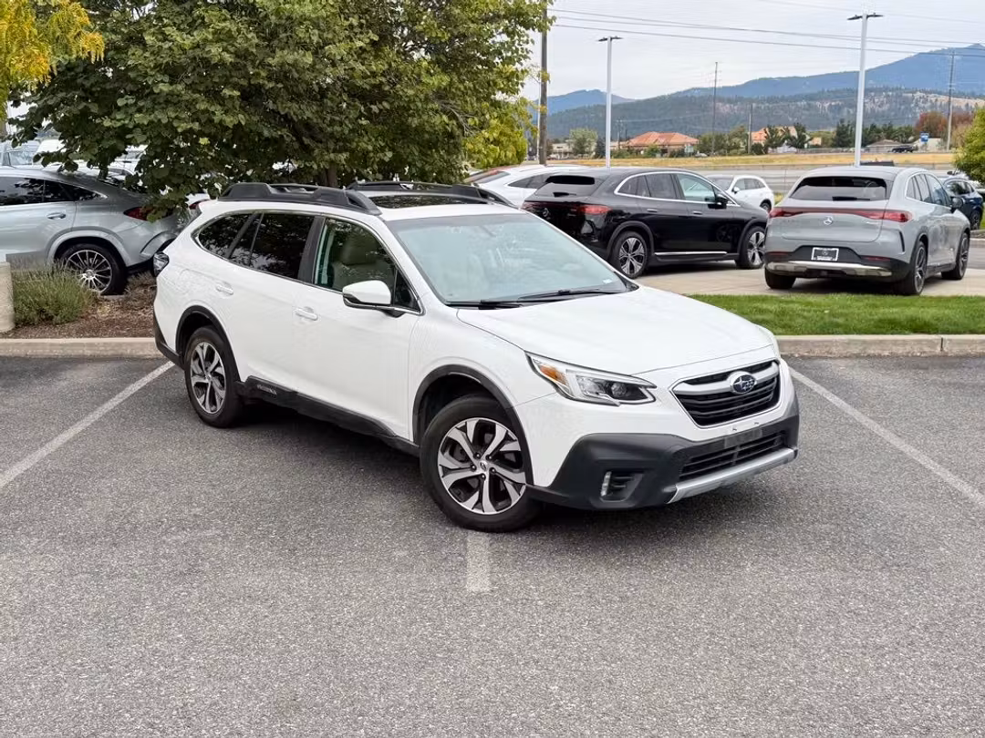 2020 Subaru Outback Limited - Image 3