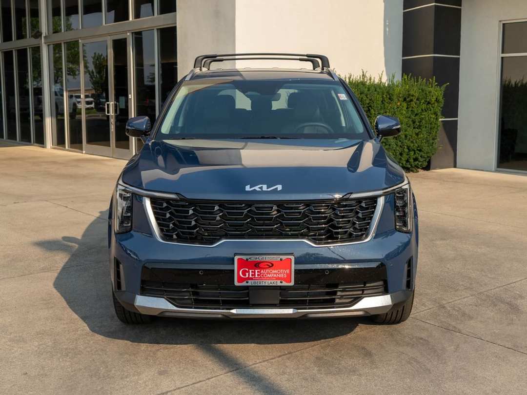 2026 Kia Sorento S - Image 2