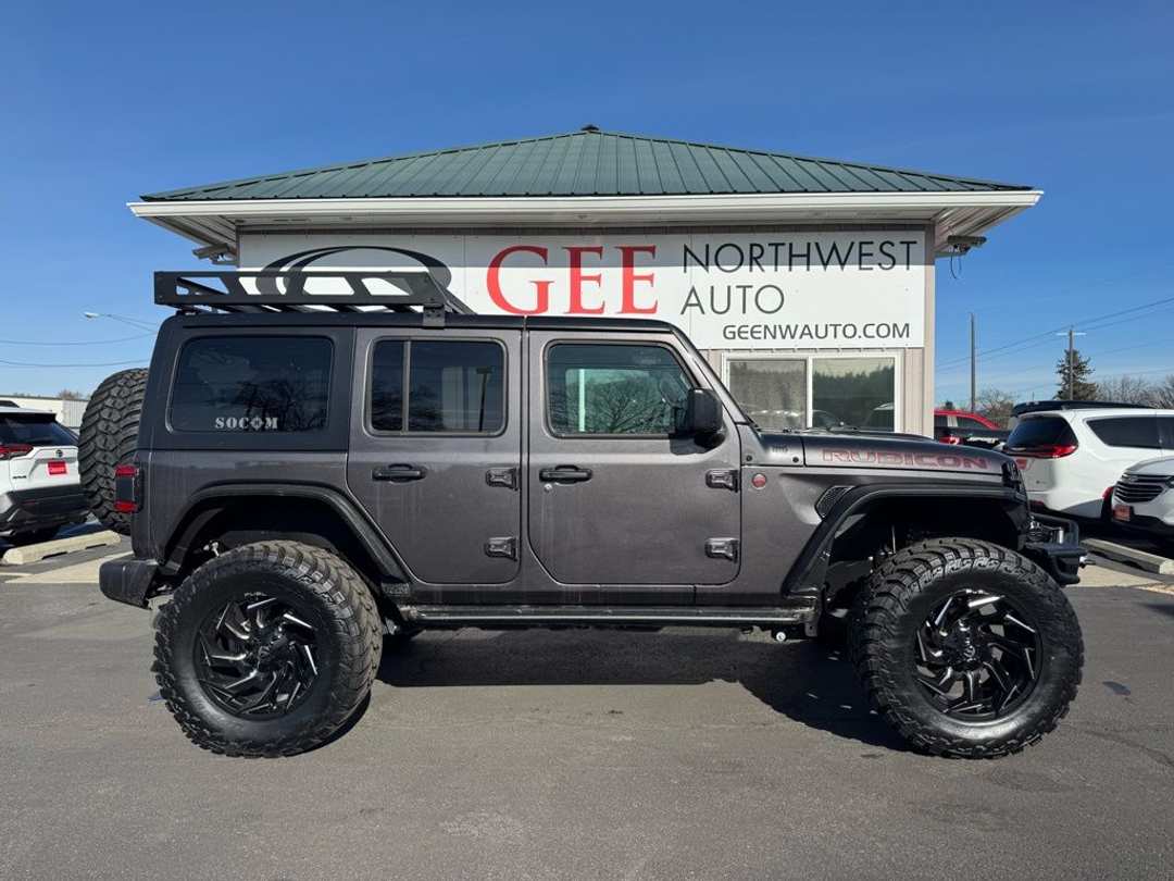2025 Jeep Wrangler Rubicon - Image 3