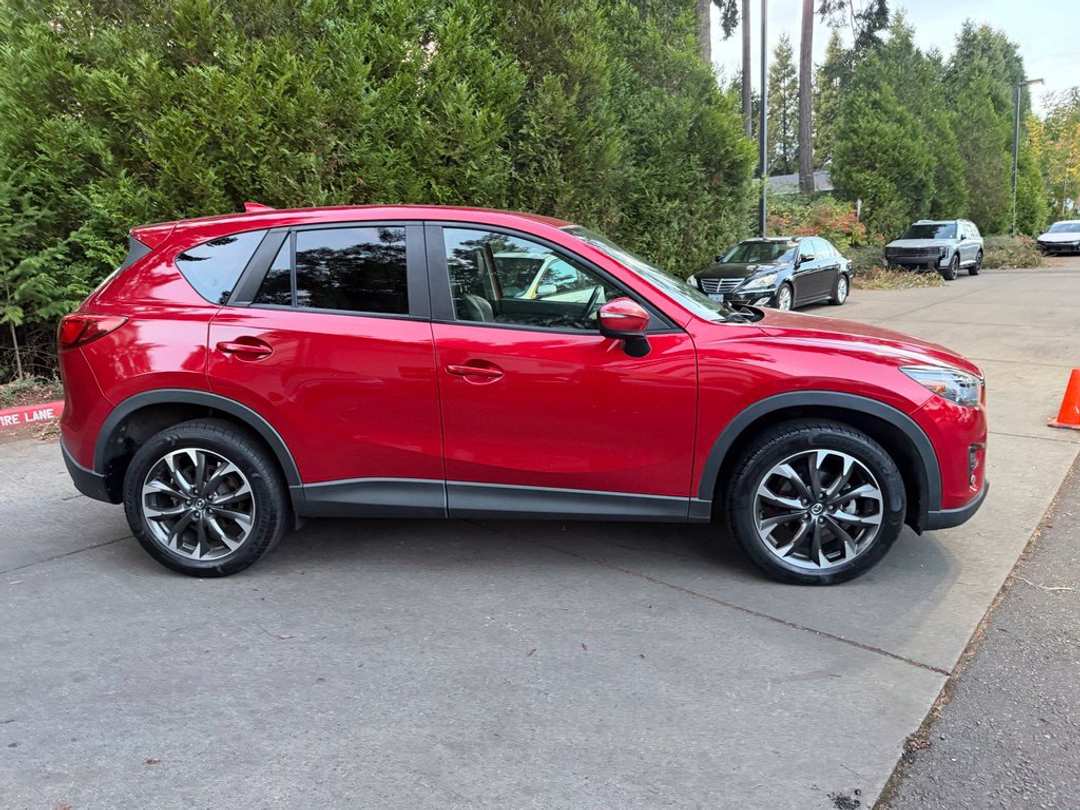 2016 MAZDA CX-5 Grand Touring - Image 2