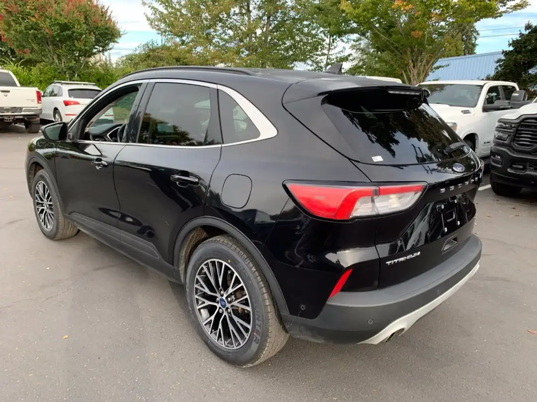2021 Ford Escape Plug-In Hybrid Titanium - Image 2