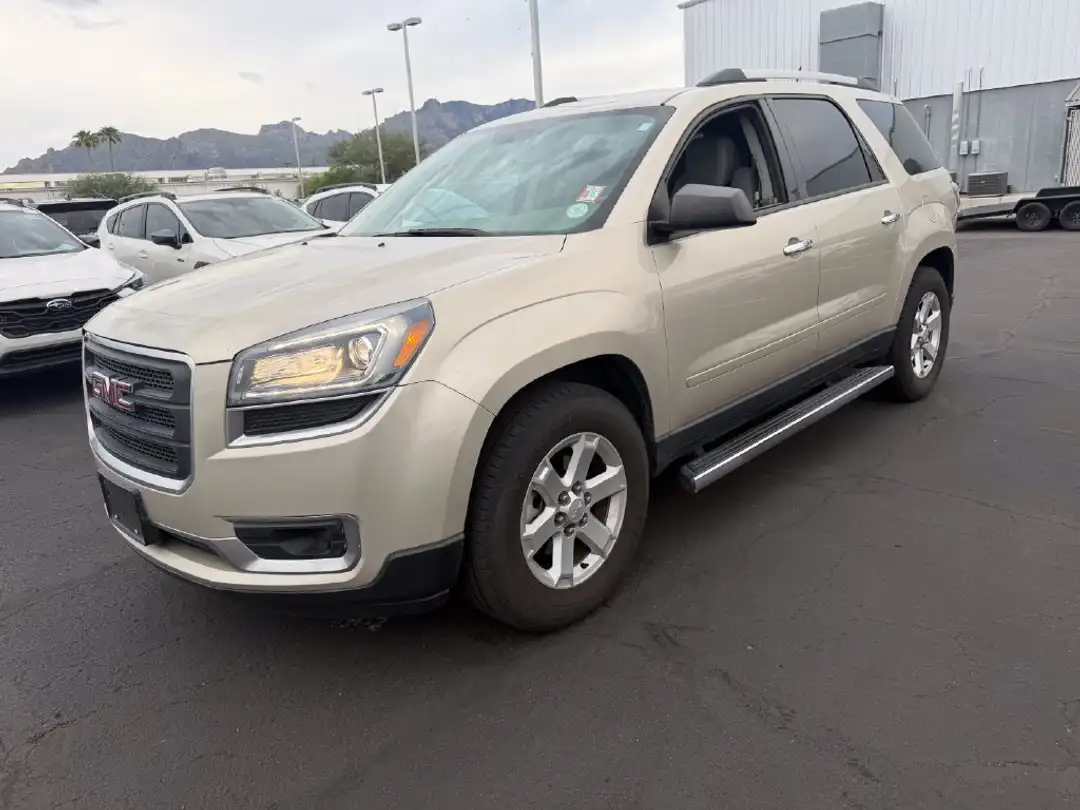2015 GMC Acadia SLE1 - Image 3