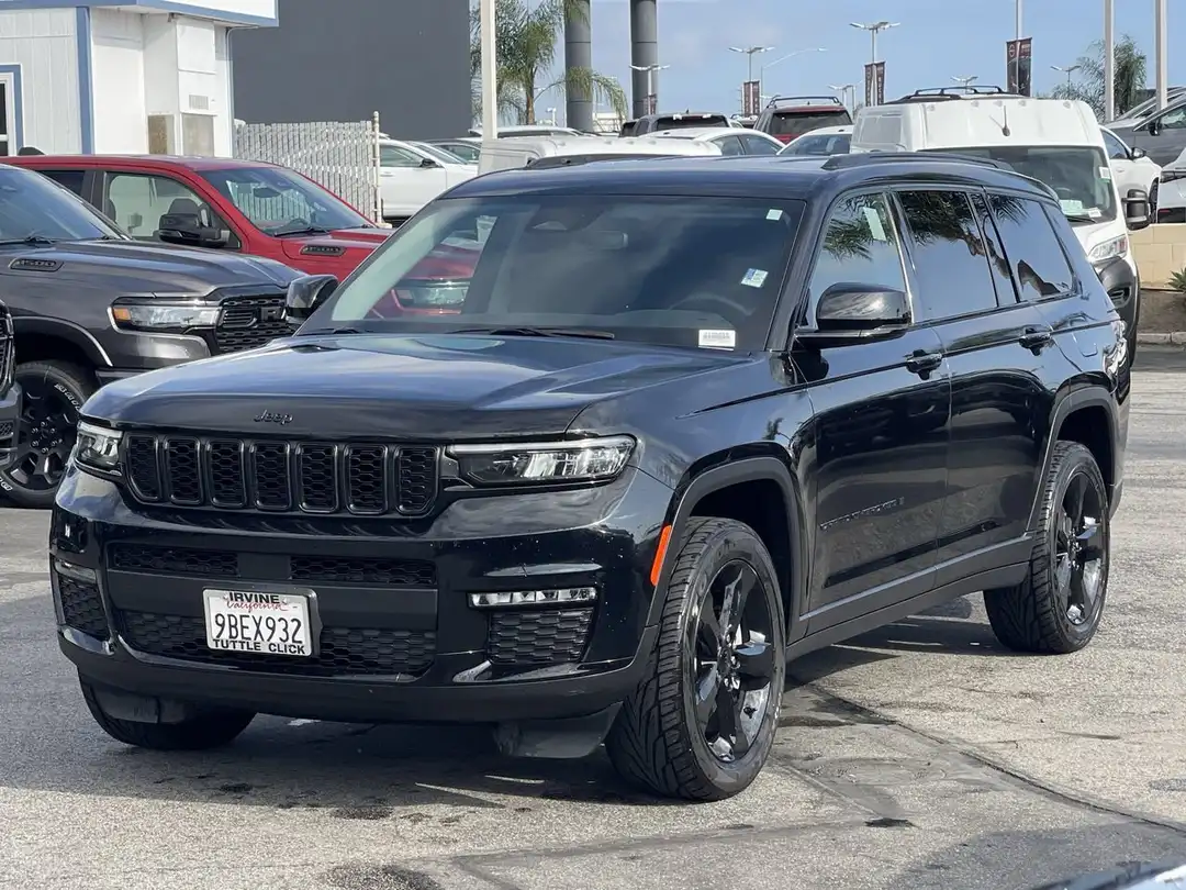2022 Jeep Grand Cherokee L Limited - Image 2