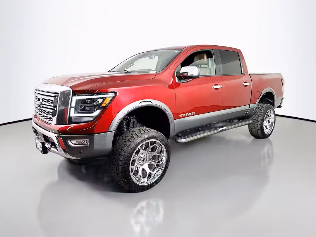 2023 Nissan Titan Platinum Reserve - Image 3
