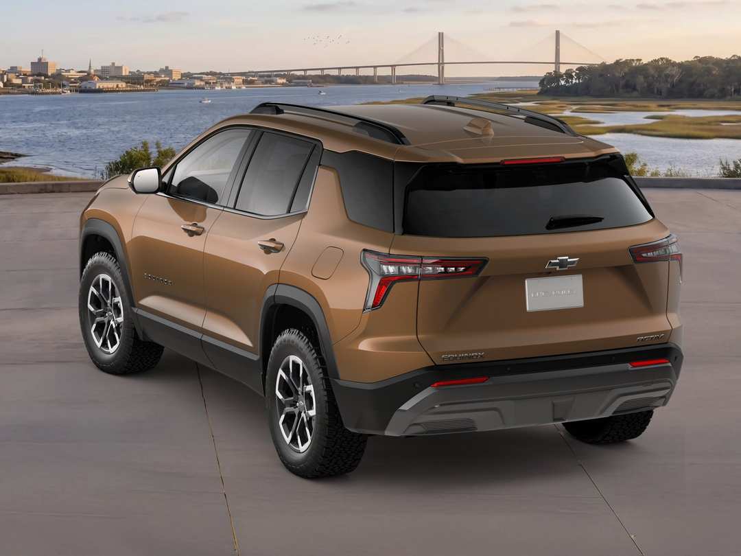 2027 Chevrolet Equinox ACTIV - Image 2