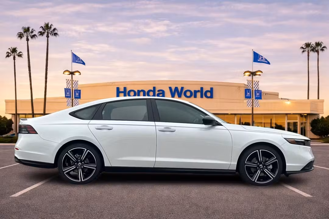 2026 Honda Accord Hybrid Sport - Image 3