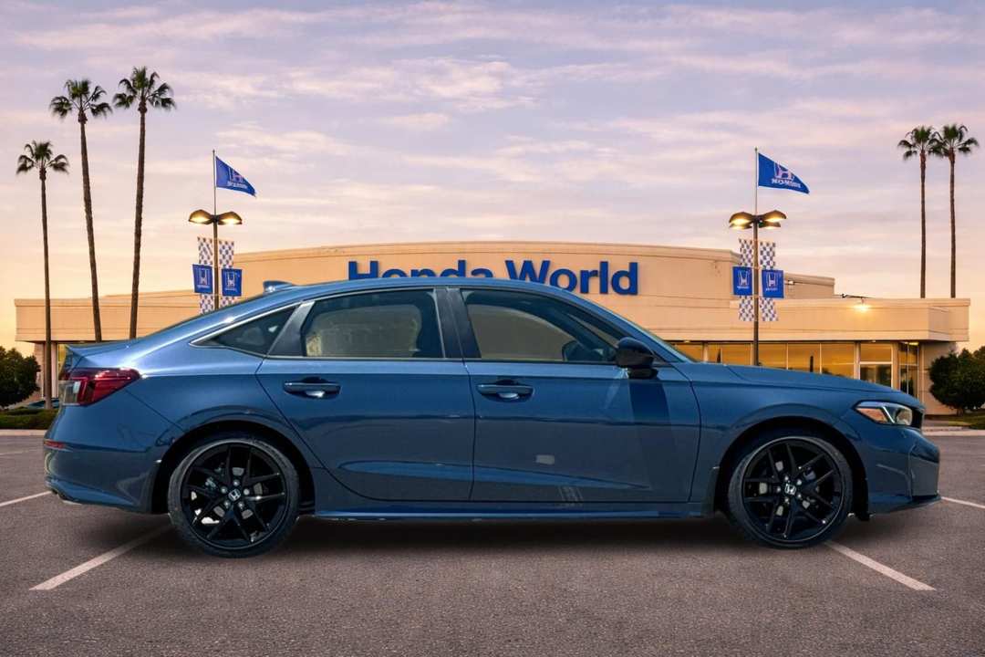 2026 Honda Civic Sport - Image 3