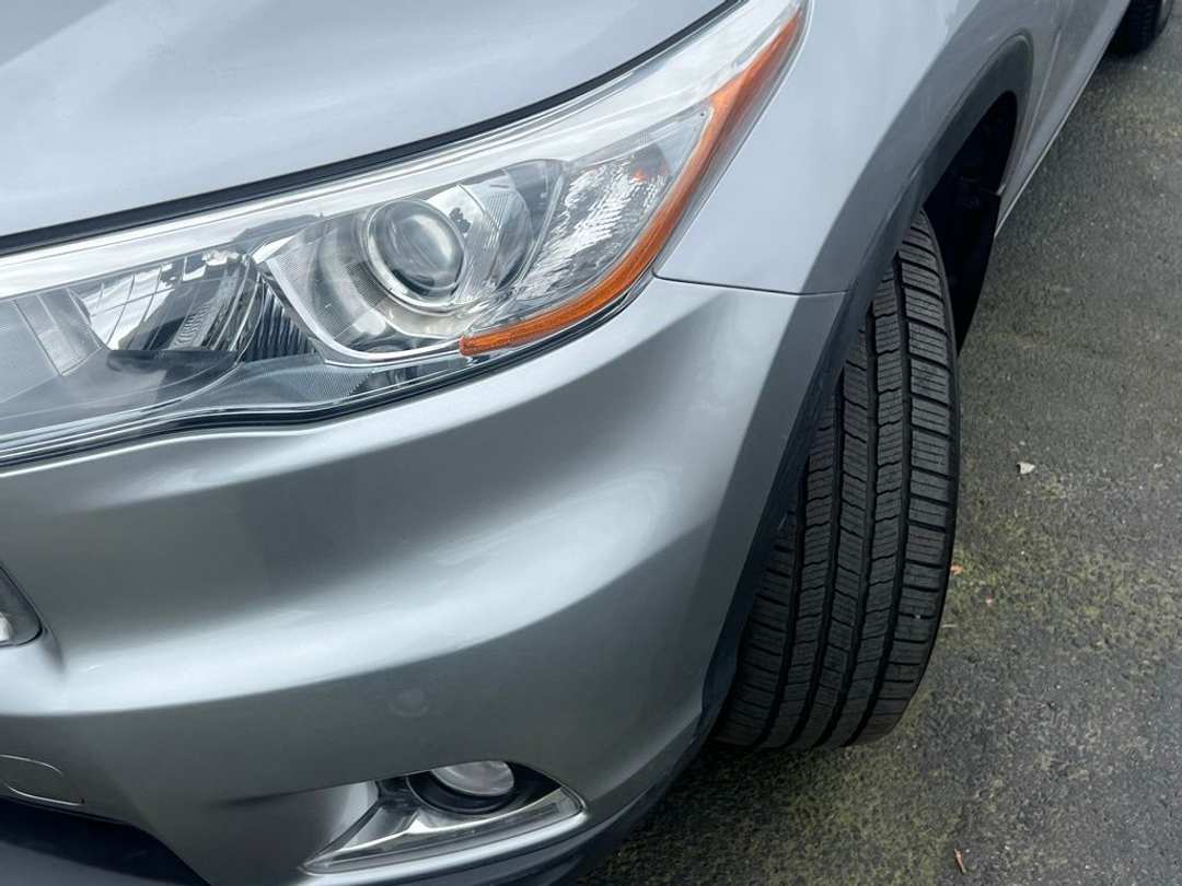 2015 Toyota Highlander Limited - Image 3