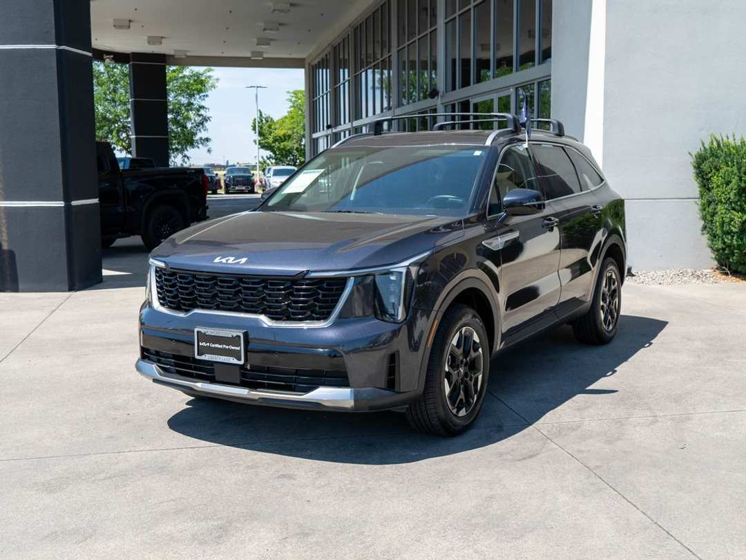 2026 Kia Sorento S - Image 3