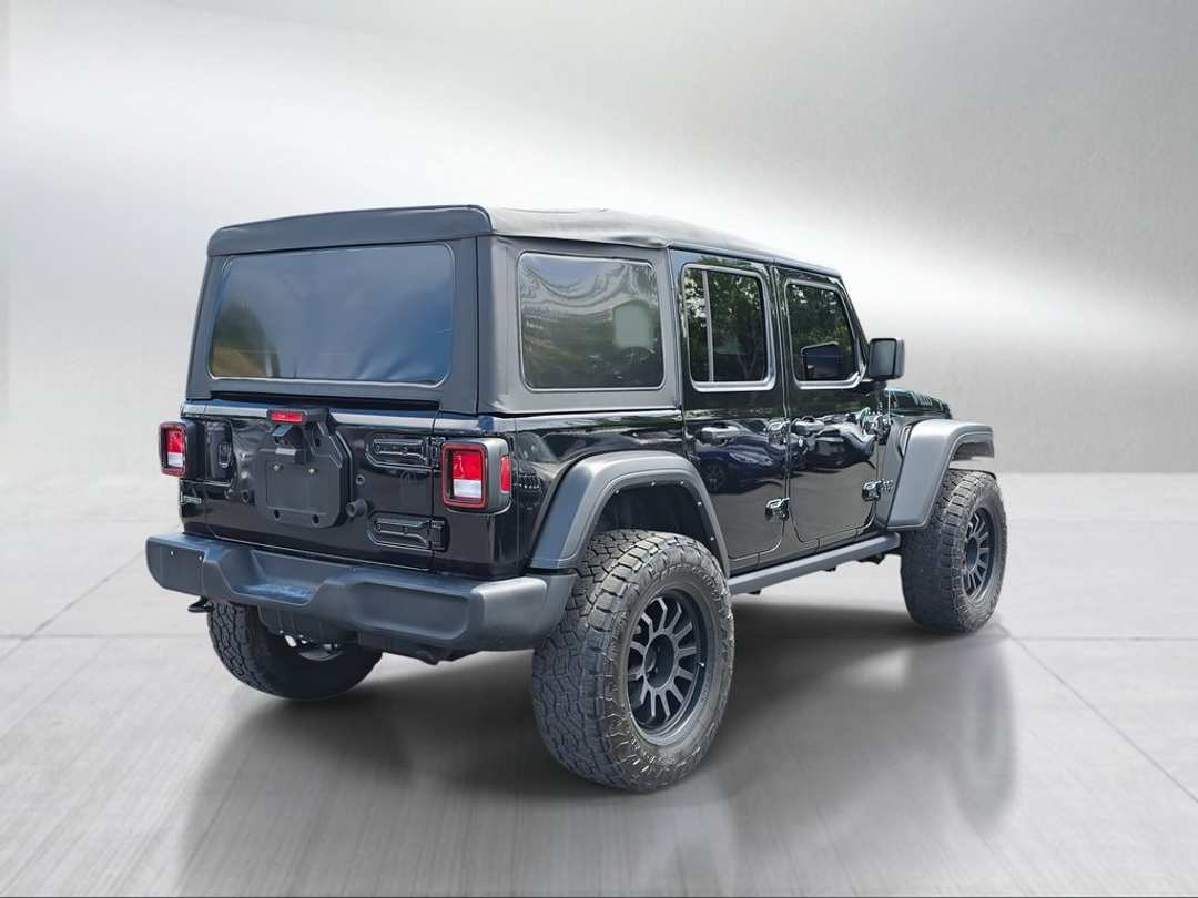 2022 Jeep Wrangler Unlimited Willys - Image 3