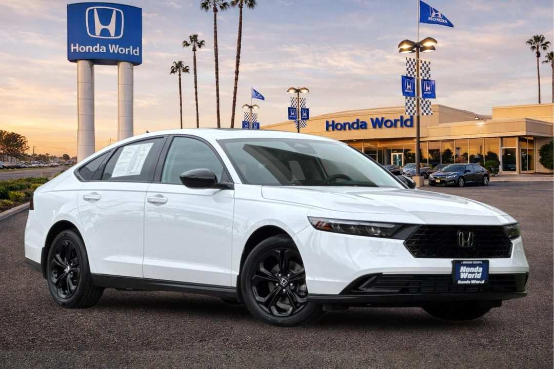2025 Honda Accord SE - Image 2
