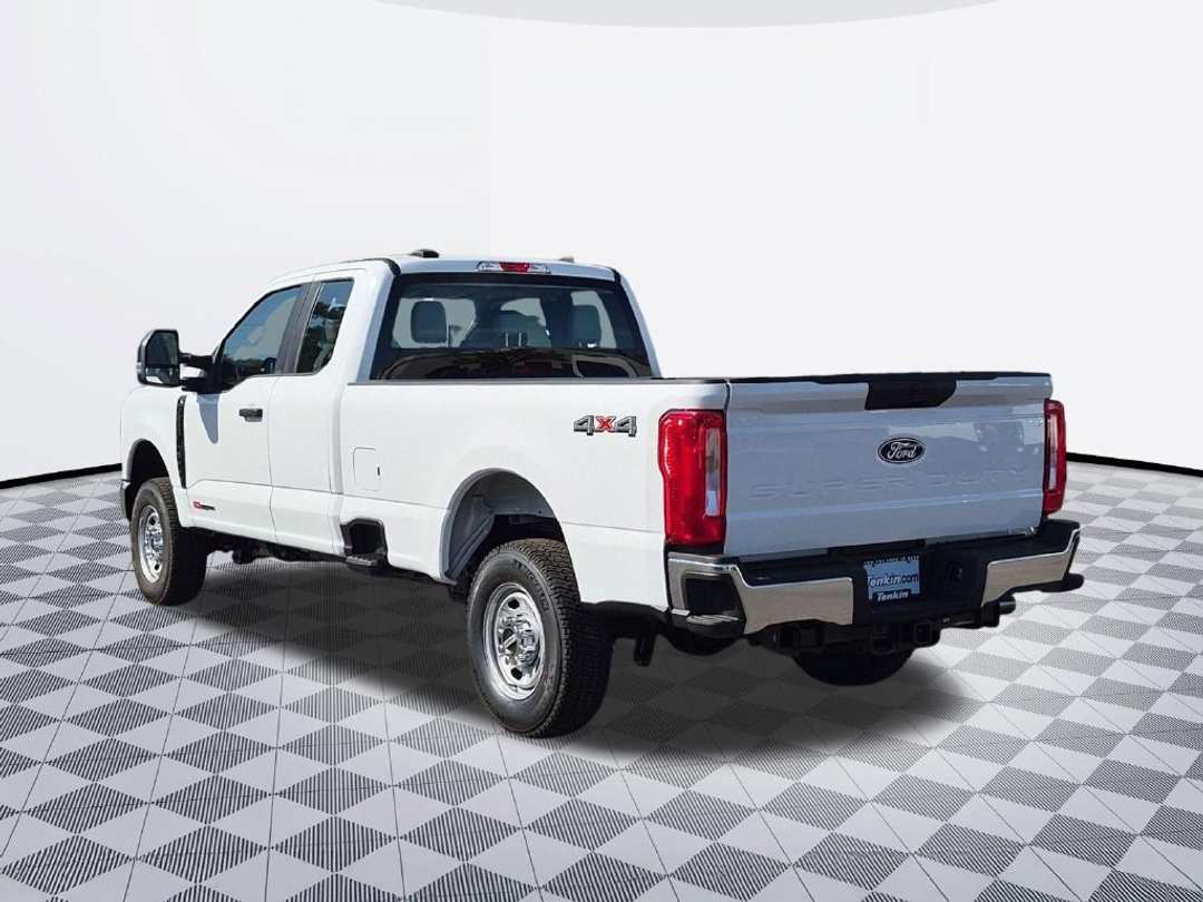 2027 Ford F-250Sd XL - Image 3
