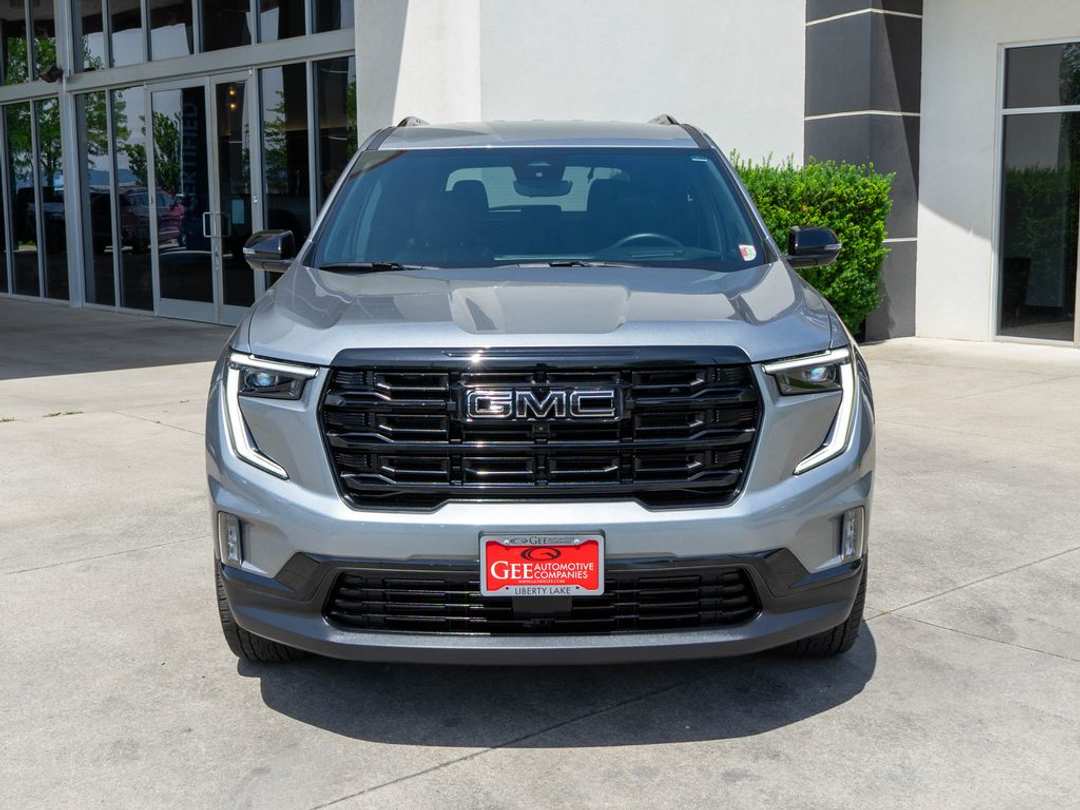 2026 GMC Acadia Elevation - Image 2