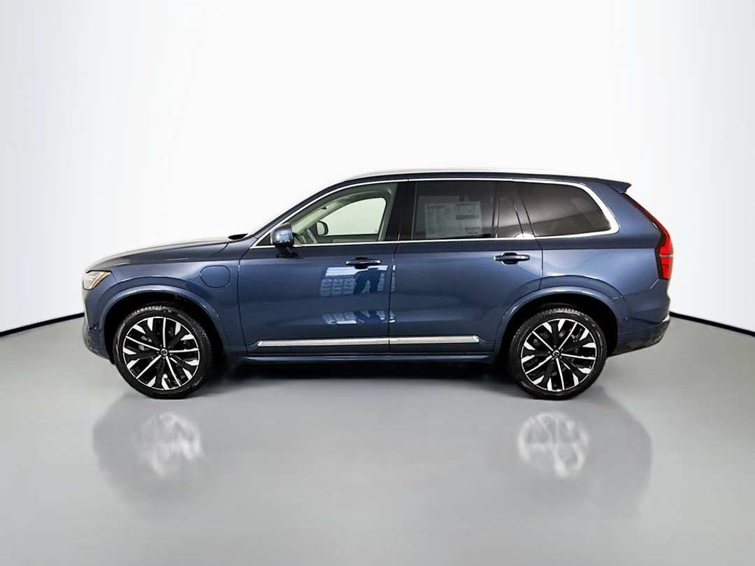 2026 Volvo Xc90 Plug-In Hybrid T8 Ultra - Image 2