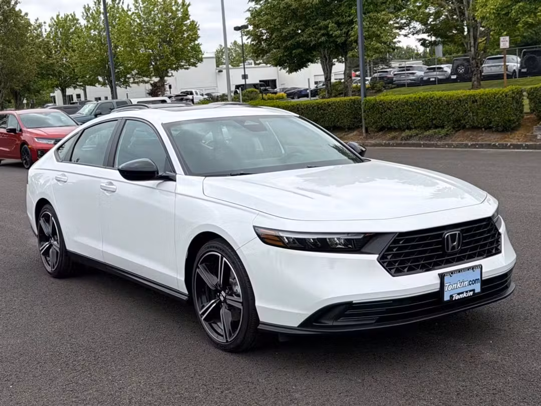2026 Honda Accord Hybrid Sport - Image 2