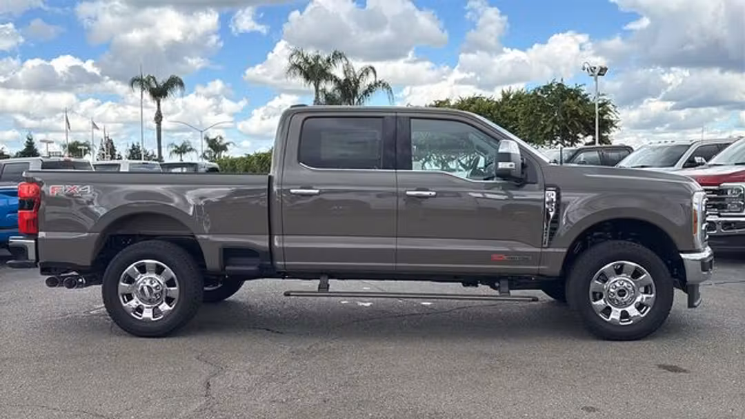 2026 Ford F-350Sd Lariat - Image 2