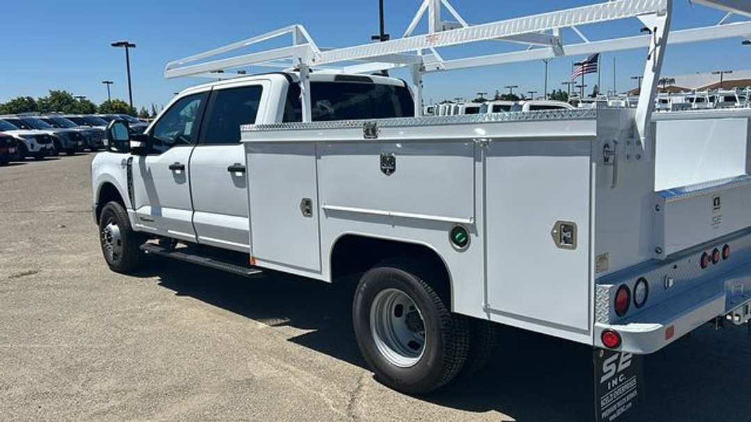 2026 Ford F-350Sd XL - Image 3
