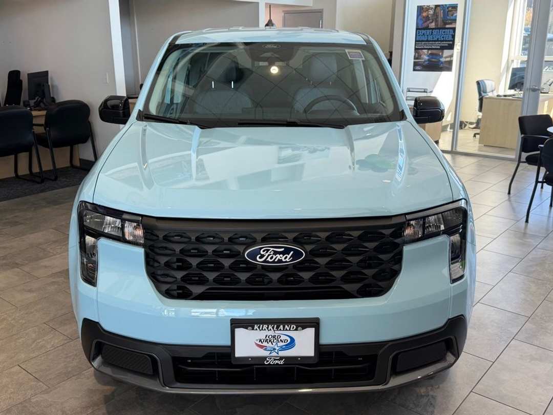 2026 Ford Maverick XLT - Image 2