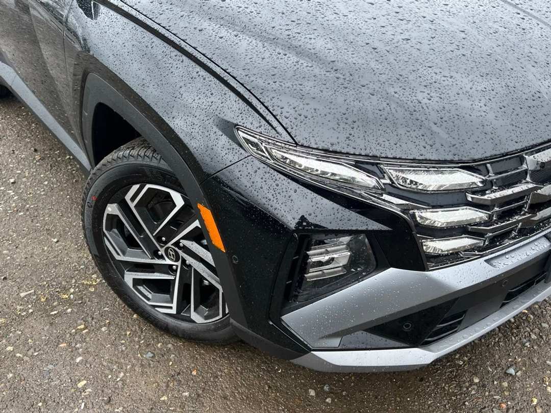 2026 Hyundai Tucson Limited - Image 2