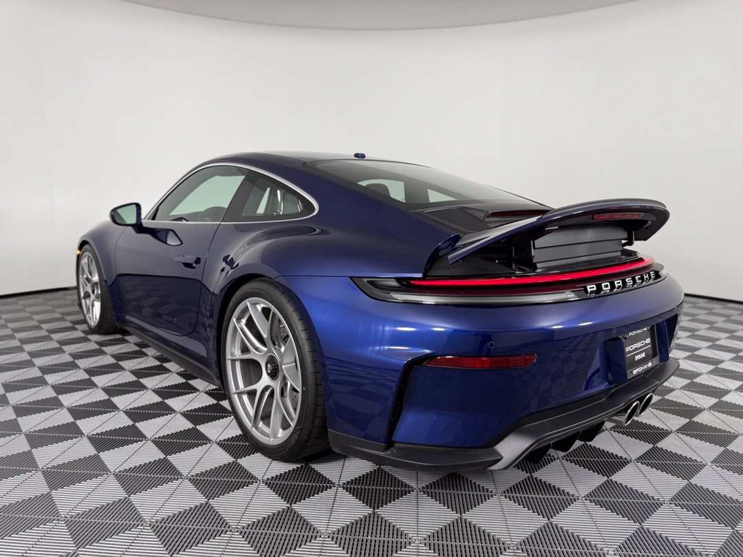 2026 Porsche 911 GT3 - Image 3