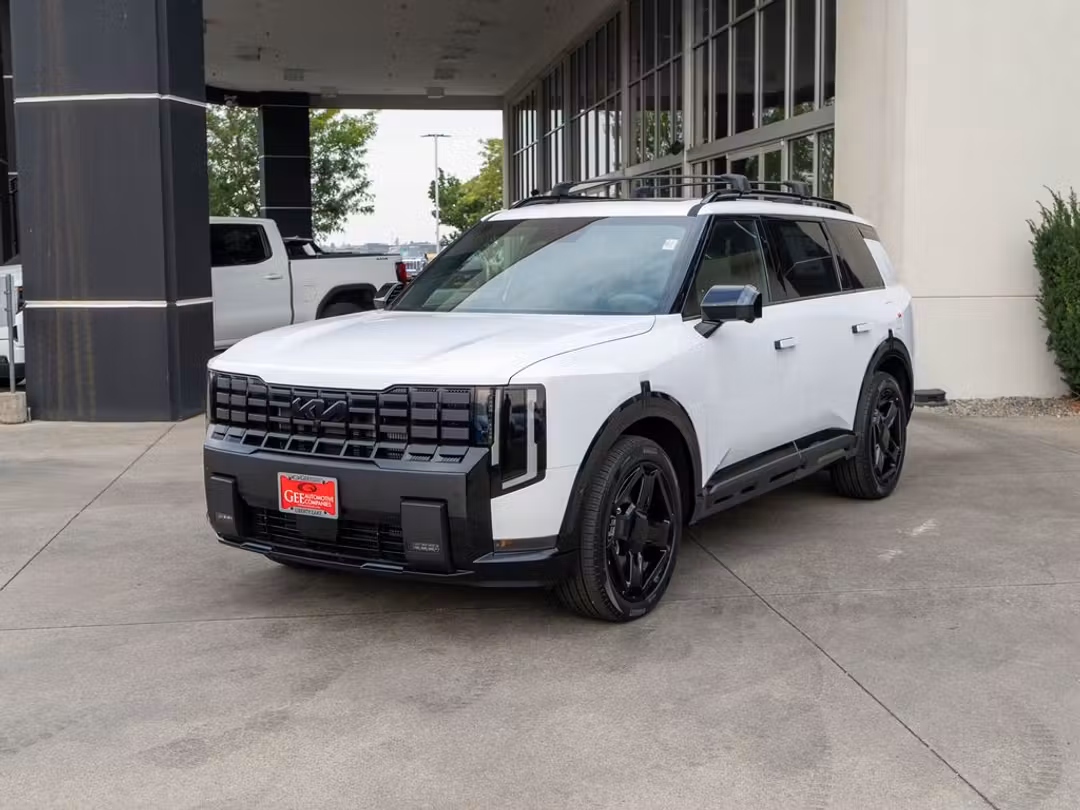 2027 Kia Telluride XLine SX - Image 3