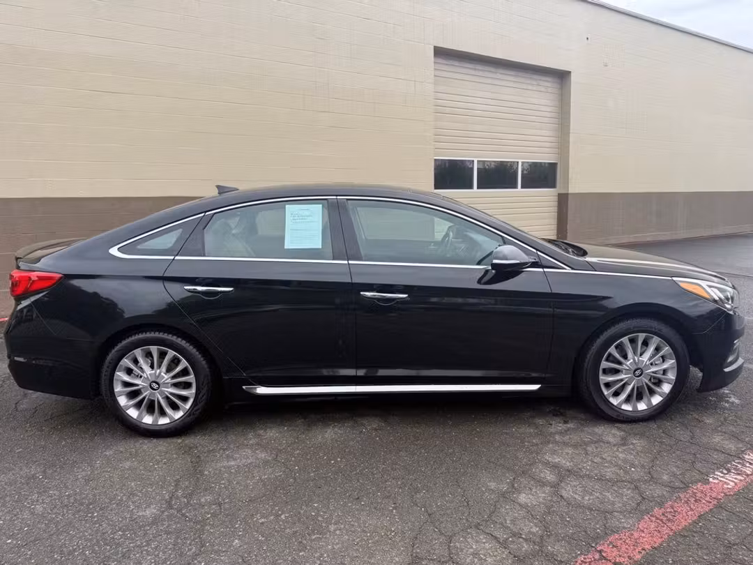 2015 Hyundai Sonata Limited - Image 3