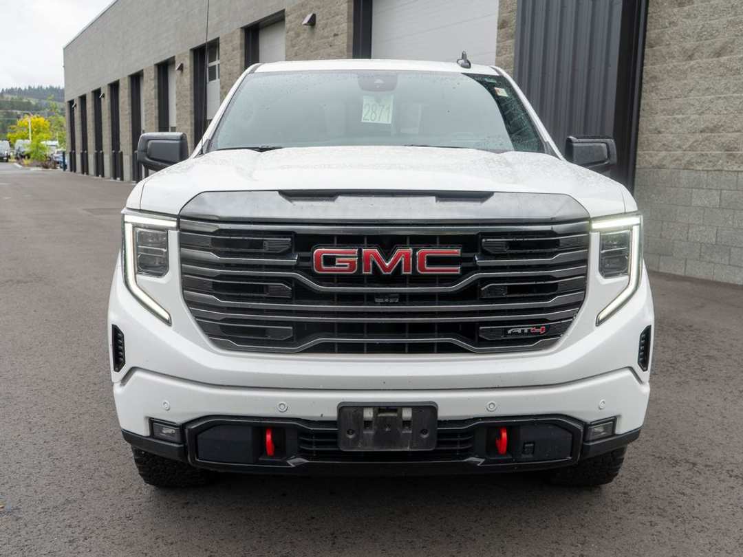 2022 GMC Sierra 1500 AT4 - Image 2