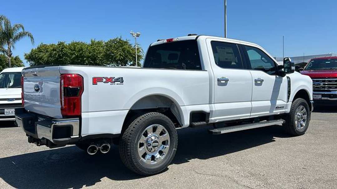 2026 Ford F-250Sd Lariat - Image 3