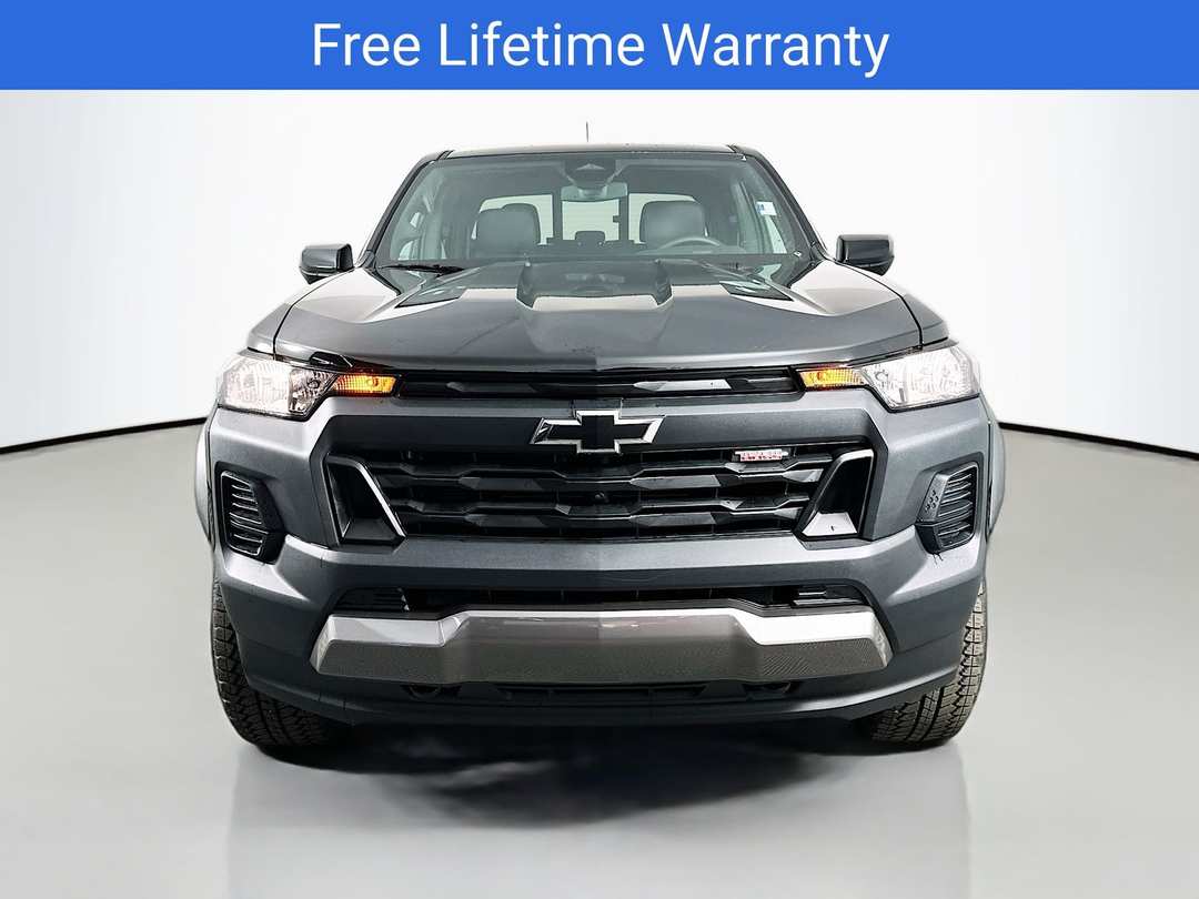 2026 Chevrolet Colorado Trail Boss - Image 2