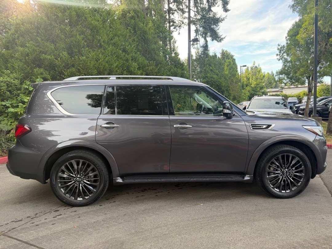 2023 INFINITI Qx80 Premium Select - Image 2