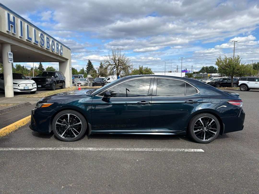 2018 Toyota Camry XSE V6 - Image 2