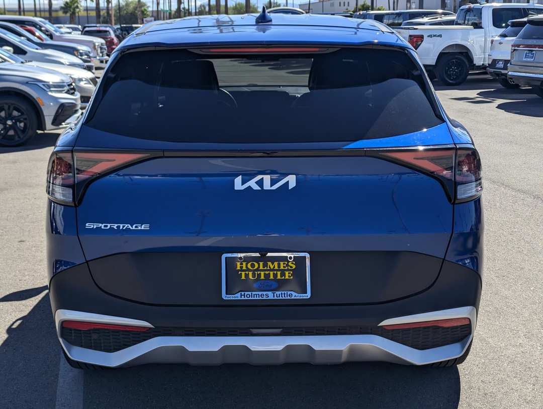 2025 Kia Sportage EX - Image 3