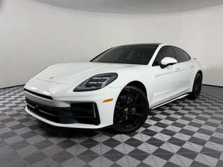 2025 Porsche Panamera 4