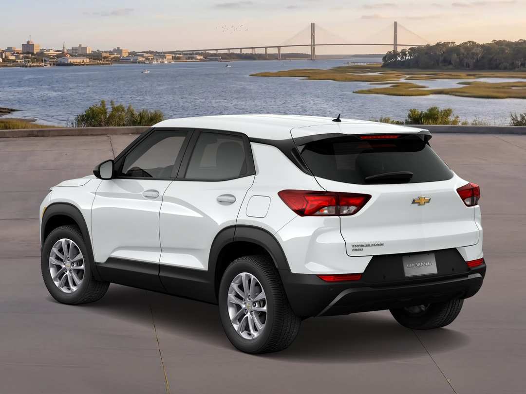 2026 Chevrolet Trailblazer LS - Image 2