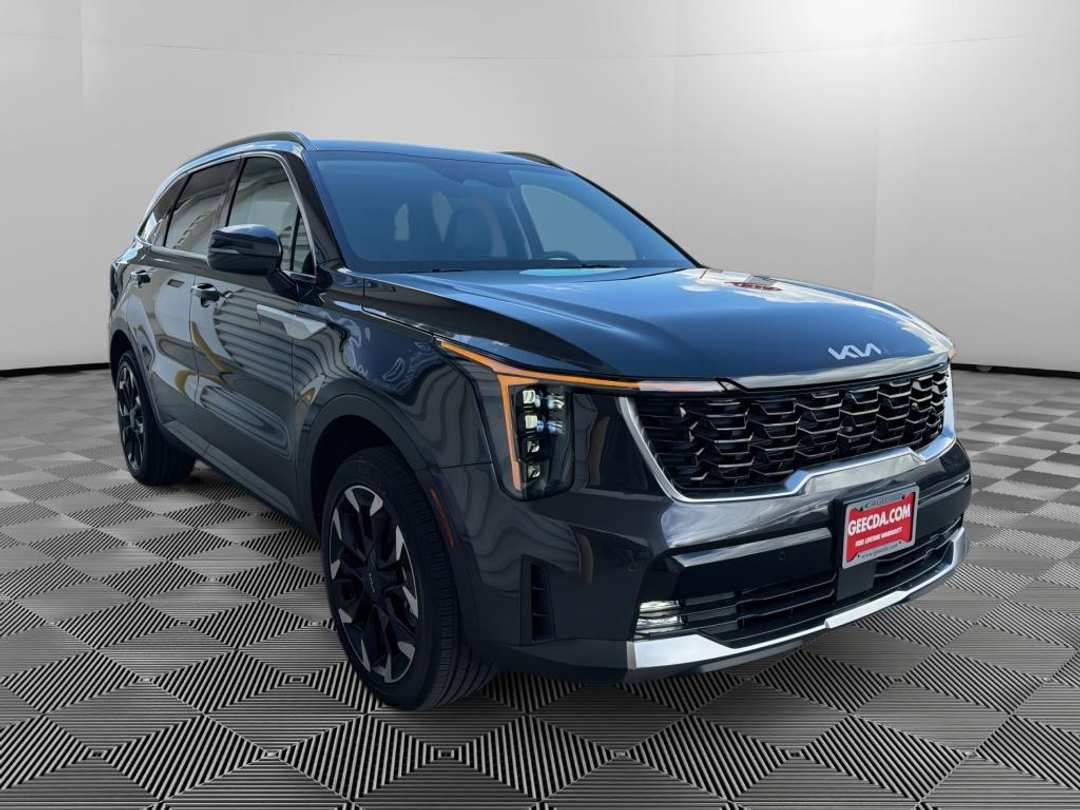 2026 Kia Sorento EX - Image 3