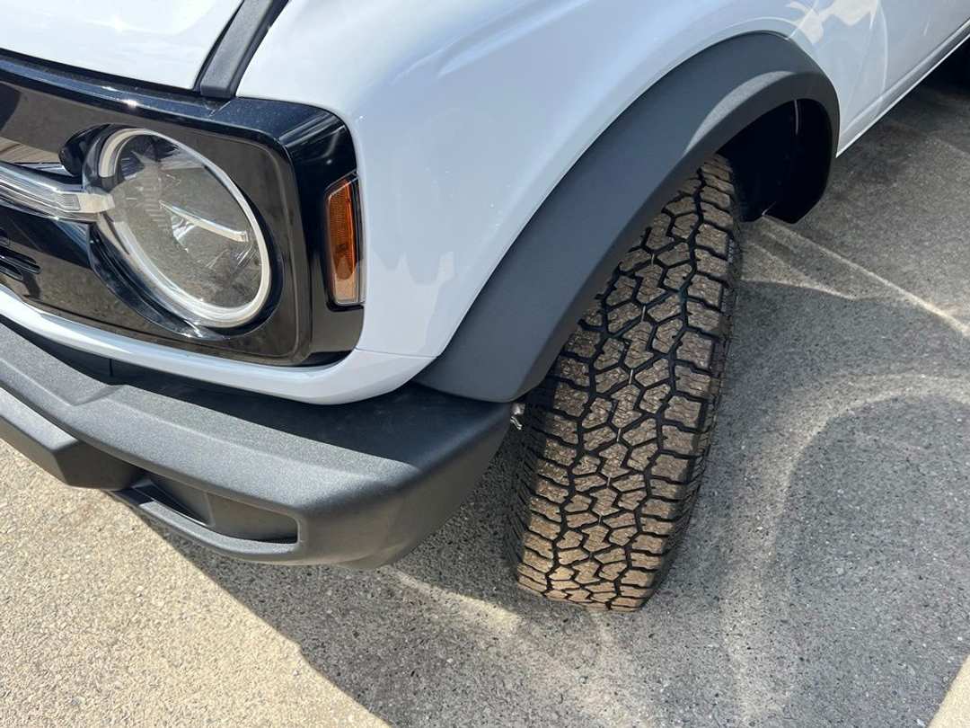 2026 Ford Bronco Big Bend - Image 3