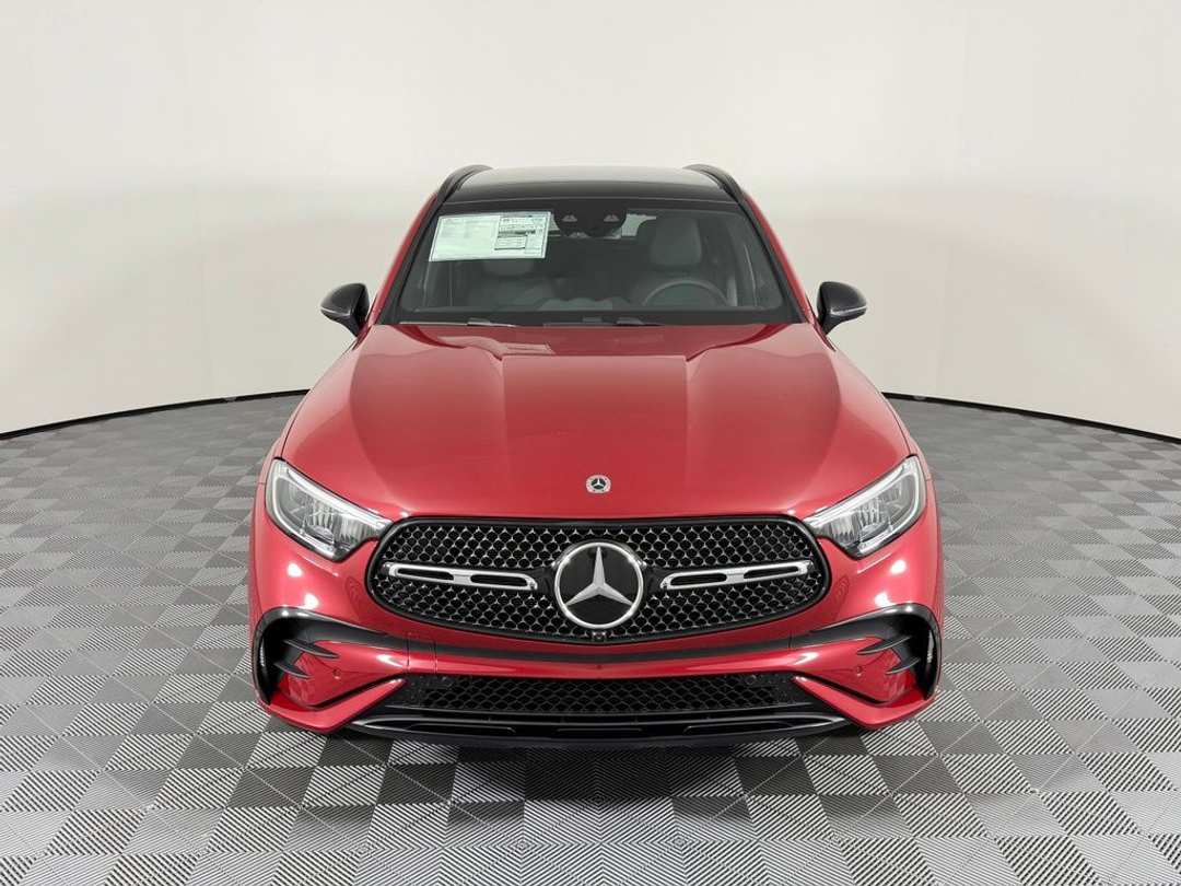 2027 Mercedes-Benz GLC 300 - Image 3
