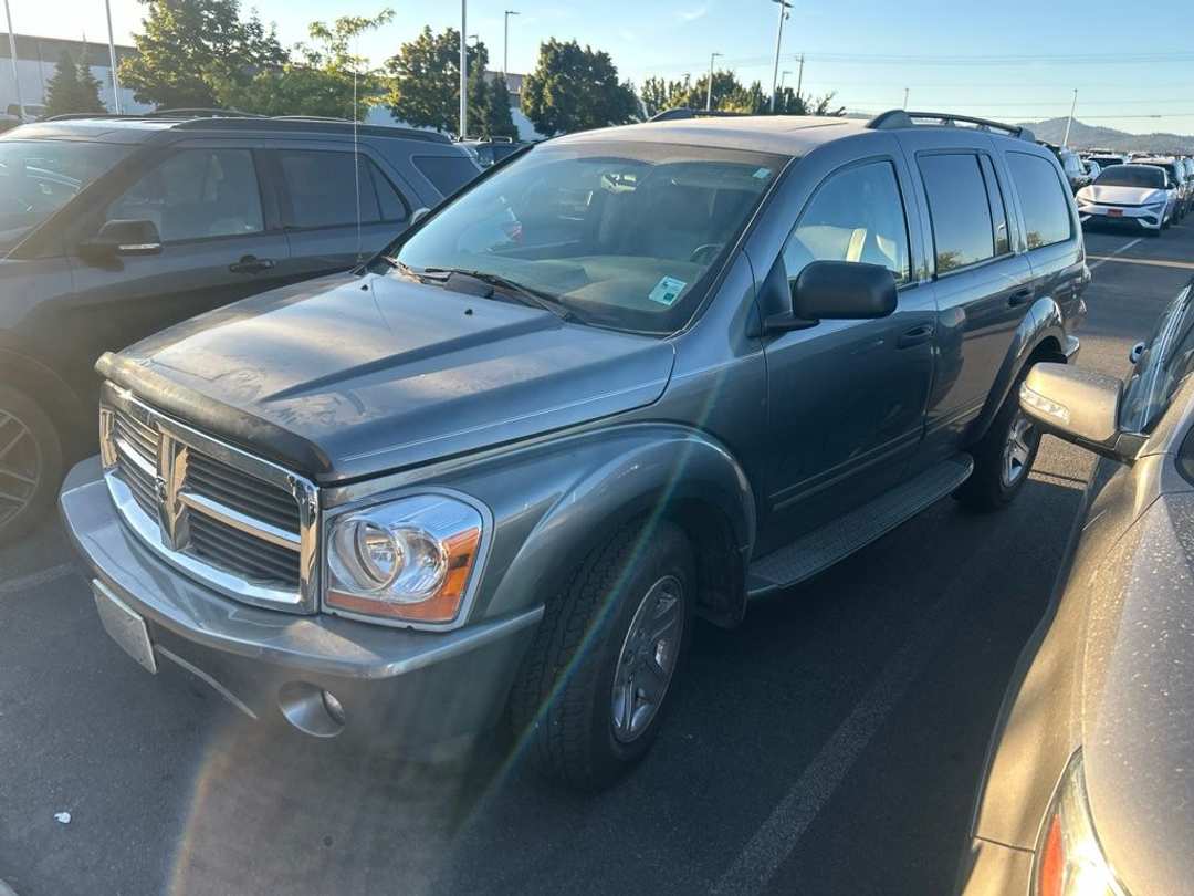 2005 Dodge Durango Limited - Image 2