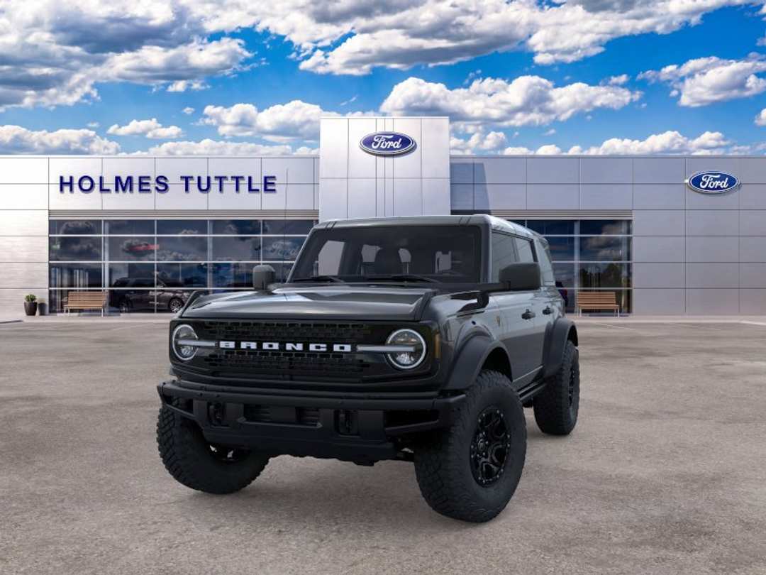 2026 Ford Bronco Badlands - Image 2
