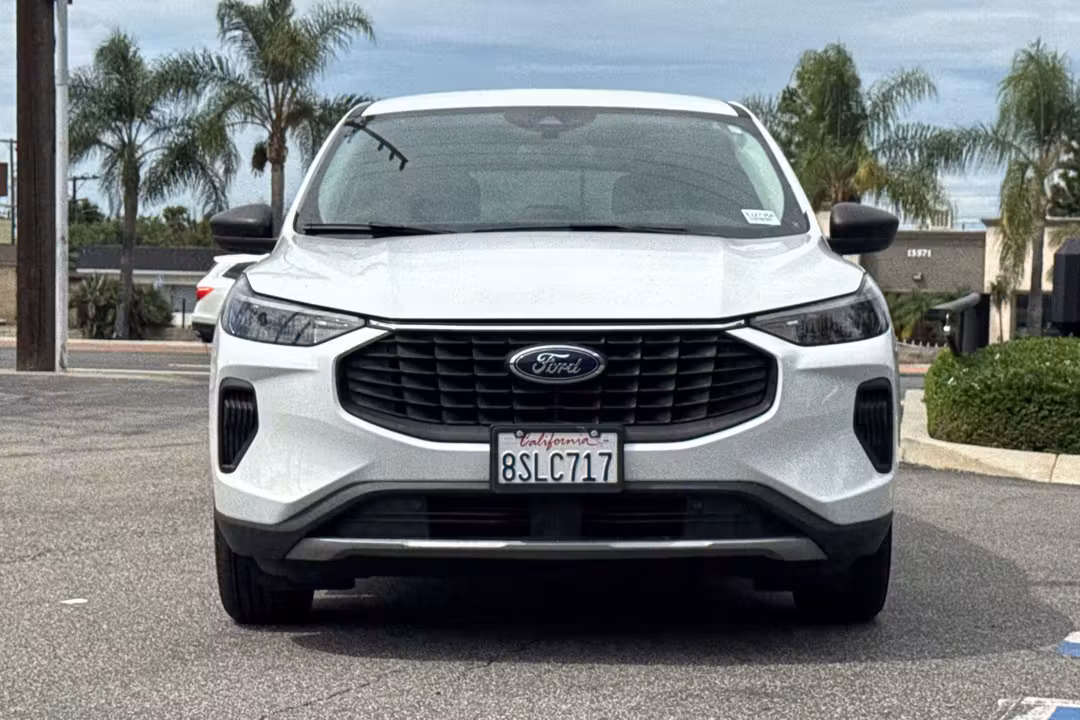 2023 Ford Escape Active - Image 3