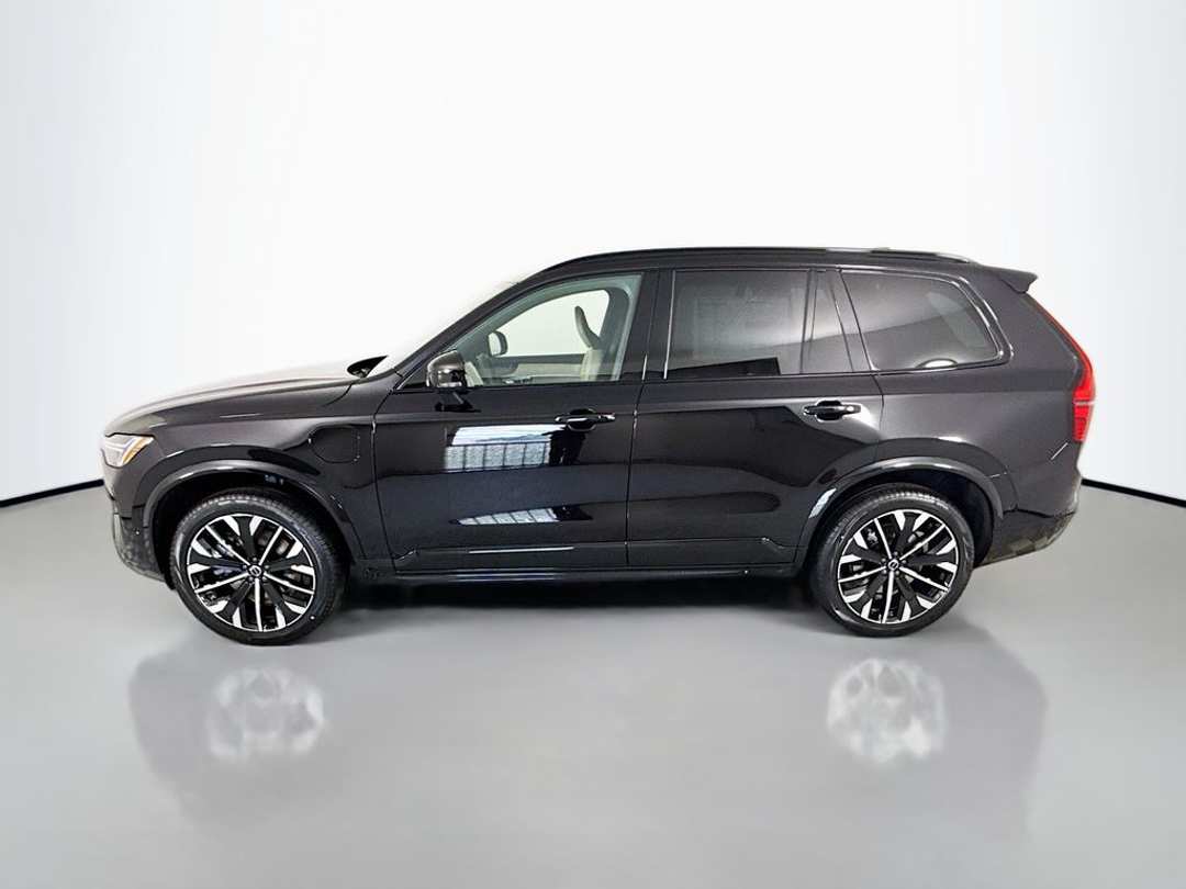 2026 Volvo Xc90 Plug-In Hybrid T8 Ultra - Image 2