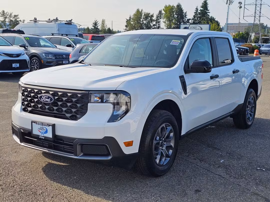 2025 Ford Maverick XLT - Image 3