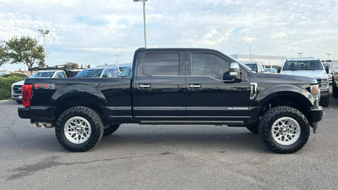 2022 Ford F-250Sd Platinum - Image 2