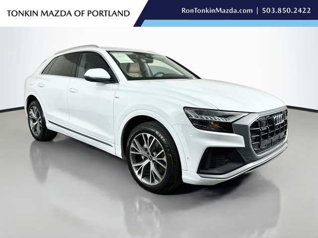2023 Audi Q8 55 Premium Plus