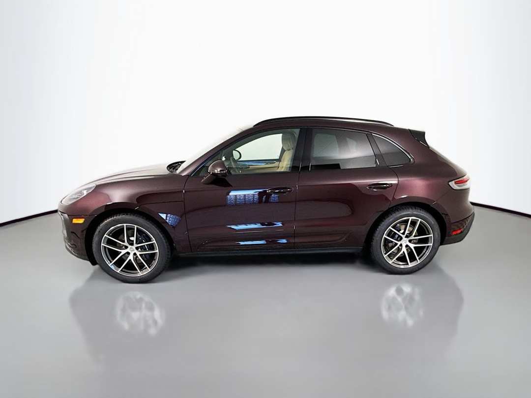 2026 Porsche Macan - Image 2