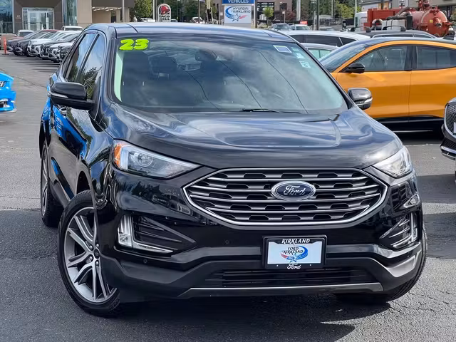 2023 Ford Edge Titanium